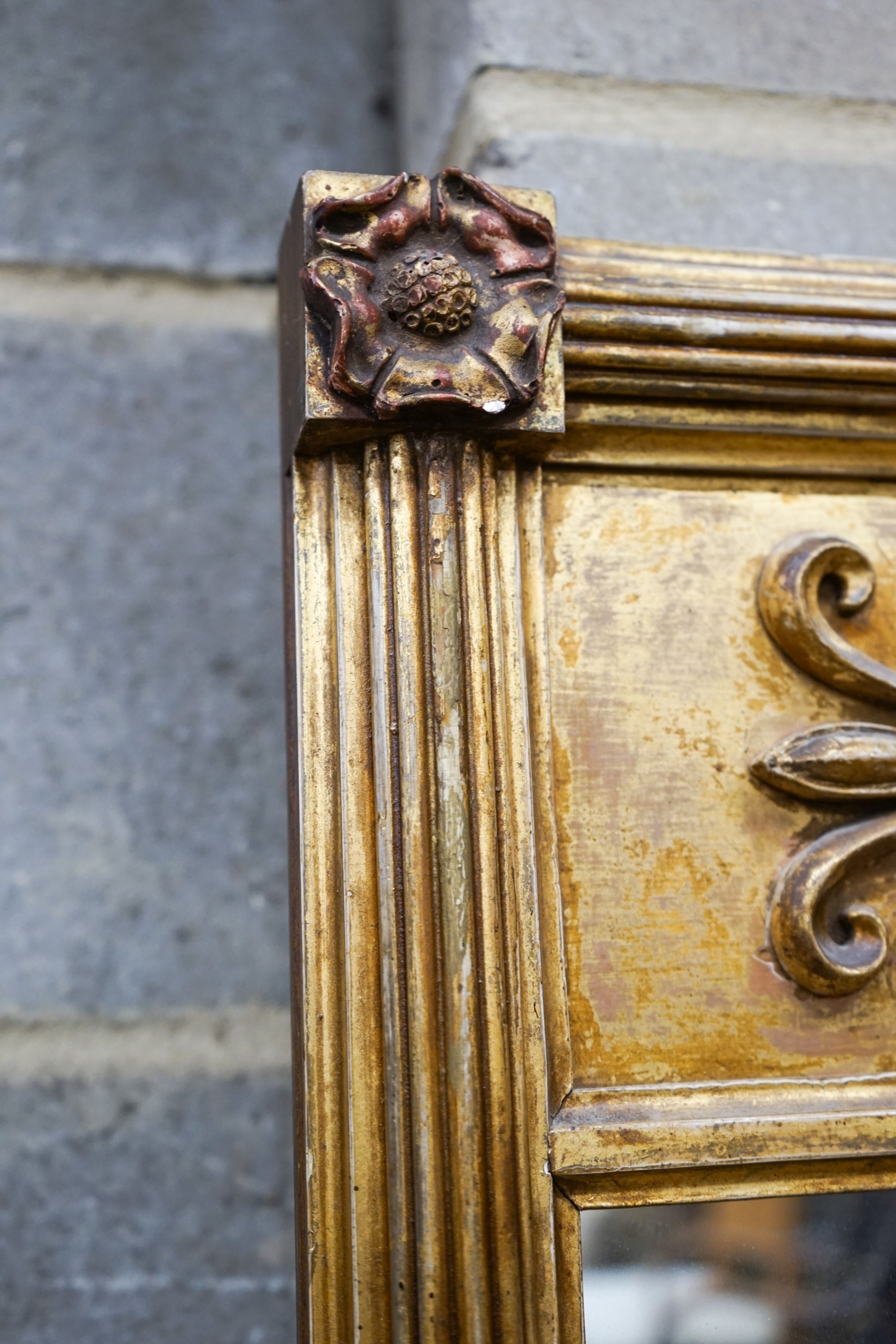 A Regency giltwood and gesso pier glass, width 50cm, height 84cm